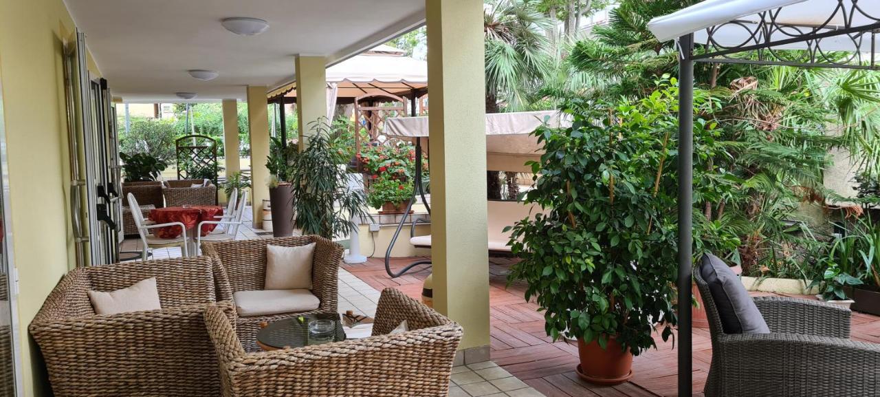 Hotel Beppe Rimini Eksteriør bilde