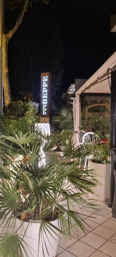 Hotel Beppe Rimini Eksteriør bilde