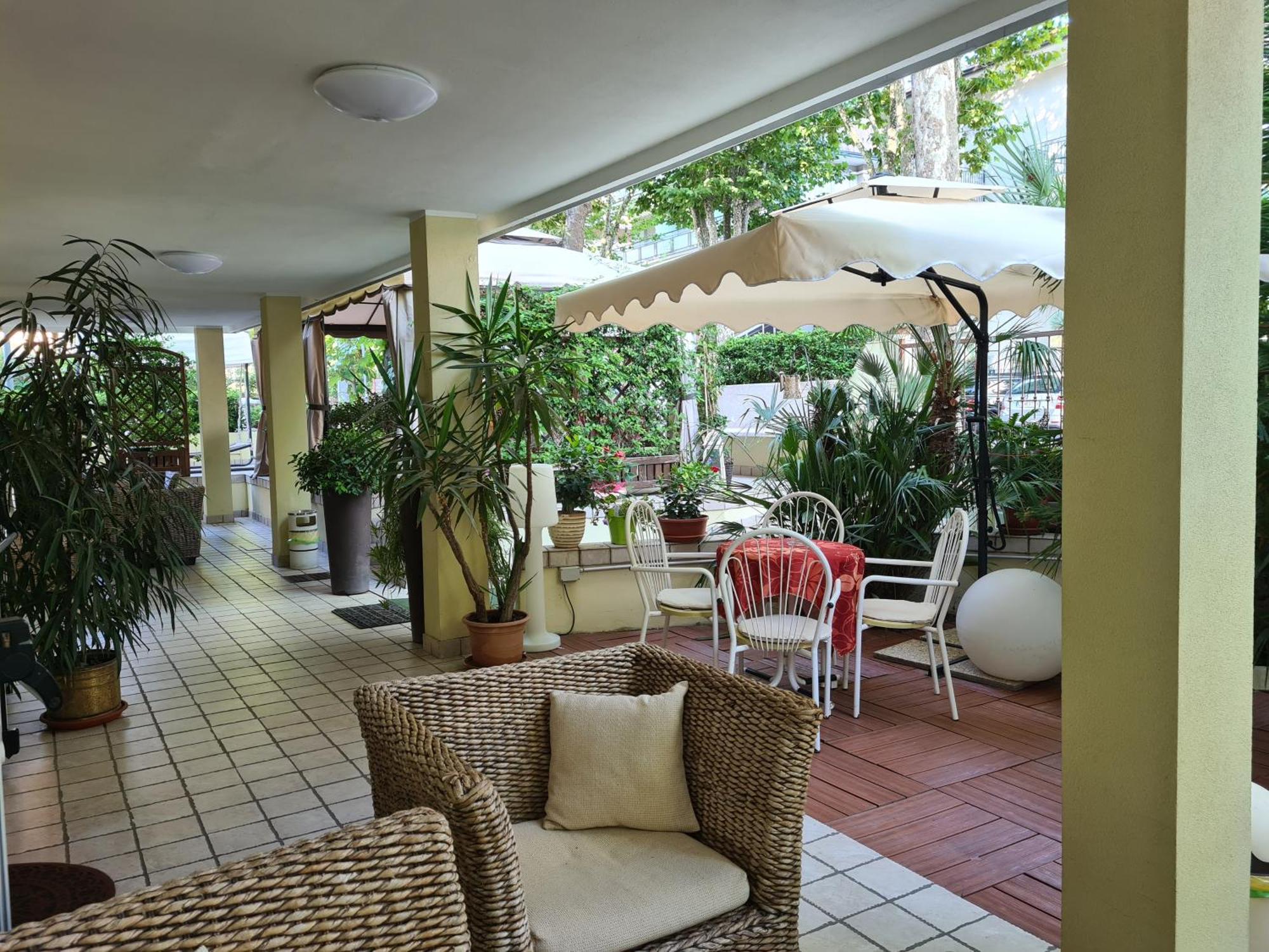 Hotel Beppe Rimini Eksteriør bilde