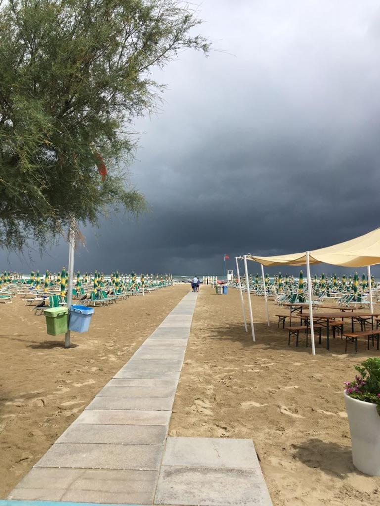 Hotel Beppe Rimini Eksteriør bilde